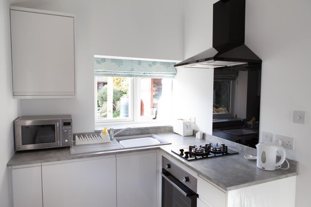 Elm Cottage Touring Park Whitegate  Екстер'єр фото